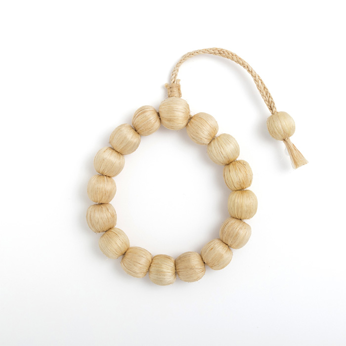 《 栃木県産 トチギシロ 特級精麻 》 麻玉腕輪 12mm 桐箱入り 巾着付き