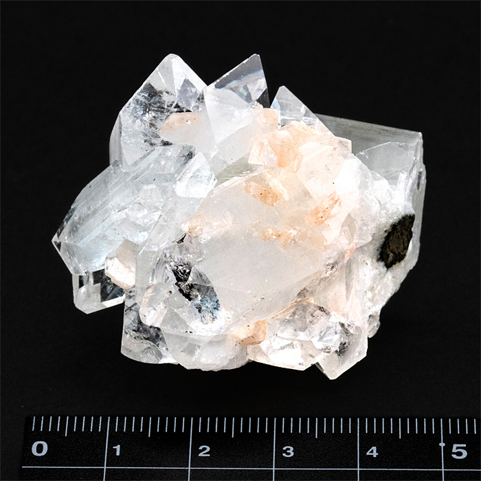 アポフィライトクラスター