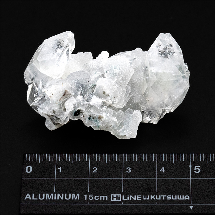 アポフィライトクラスター