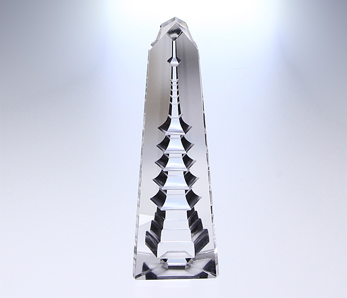甲府彫刻 五重塔 （水晶）