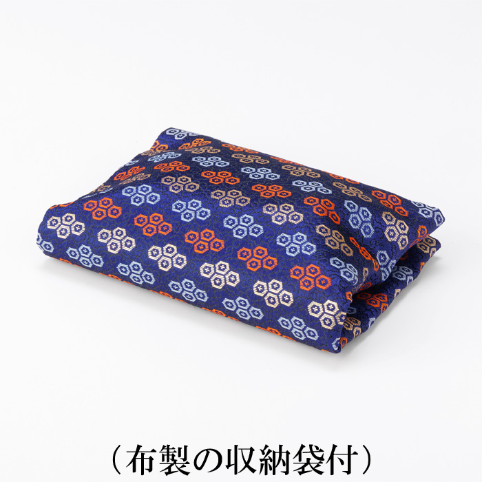 甲府彫刻 勾玉 (天然白水晶)