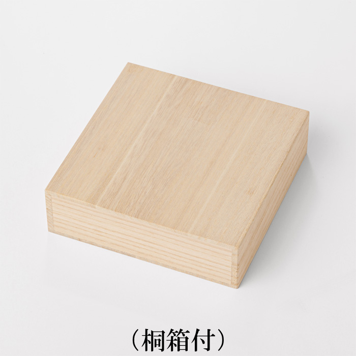 甲府彫刻 勾玉 （天然白水晶）