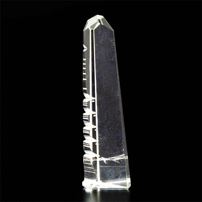 甲府彫刻 五重塔 (水晶)