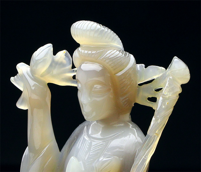 甲府彫刻 天女 （瑪瑙）