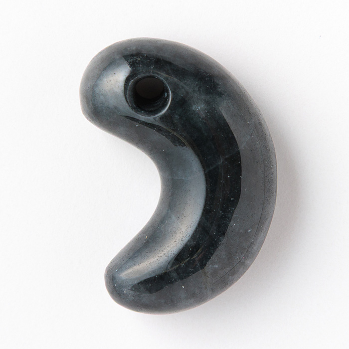 勾玉 糸魚川翡翠
