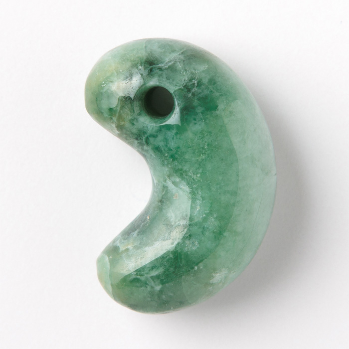 勾玉 糸魚川翡翠