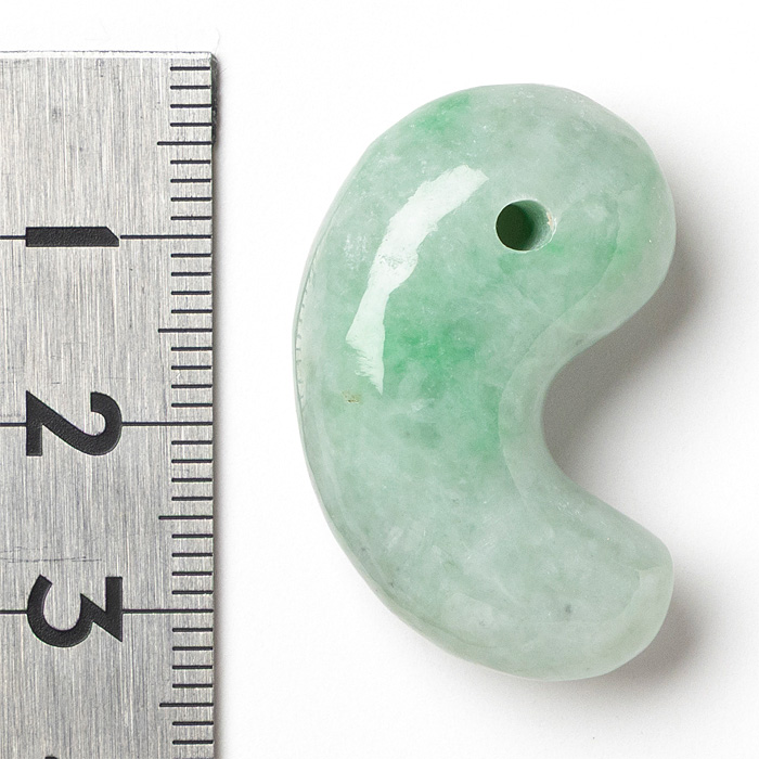 勾玉 糸魚川翡翠