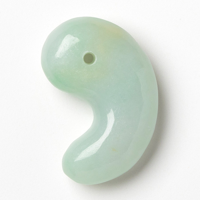 勾玉 糸魚川翡翠
