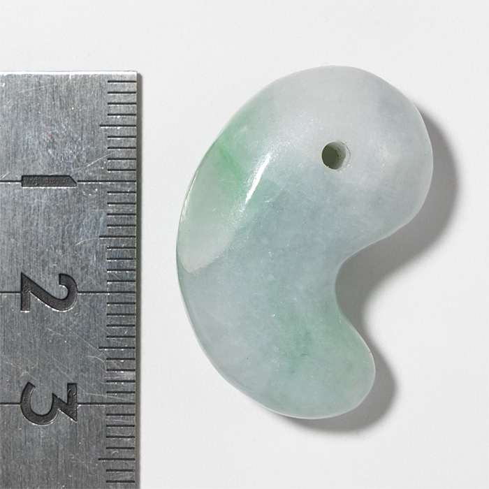勾玉 糸魚川翡翠