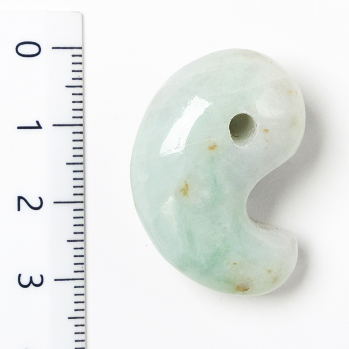 勾玉 糸魚川翡翠