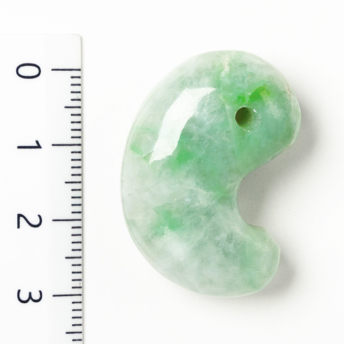 勾玉 糸魚川翡翠