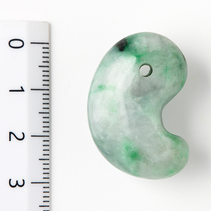 勾玉 糸魚川翡翠
