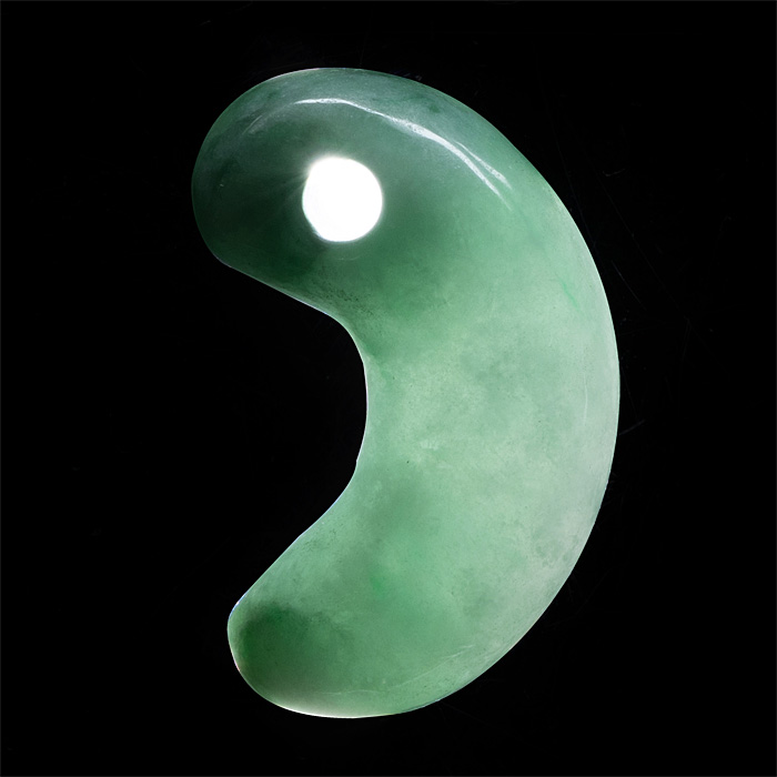勾玉 糸魚川翡翠