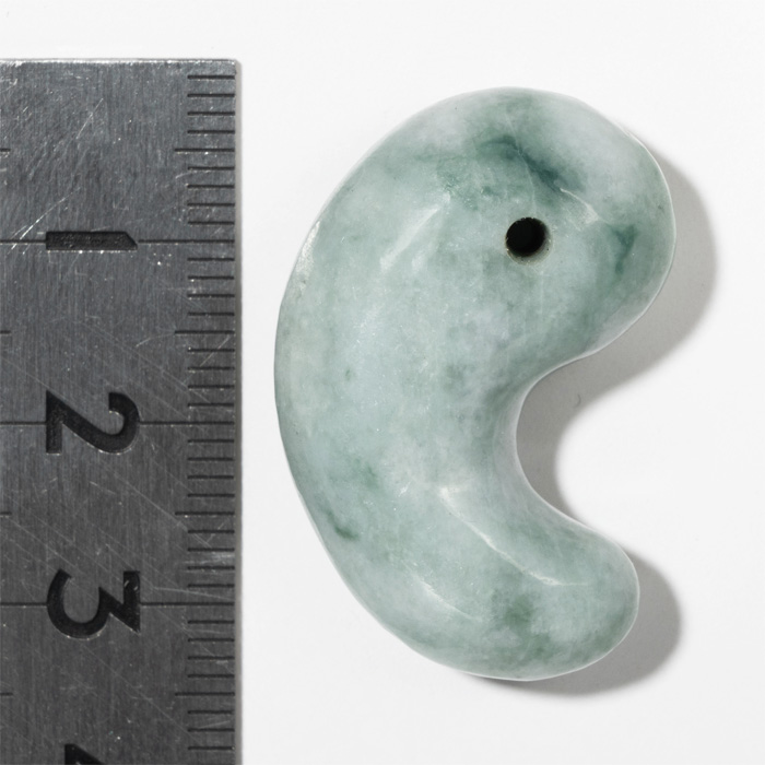 勾玉 糸魚川翡翠