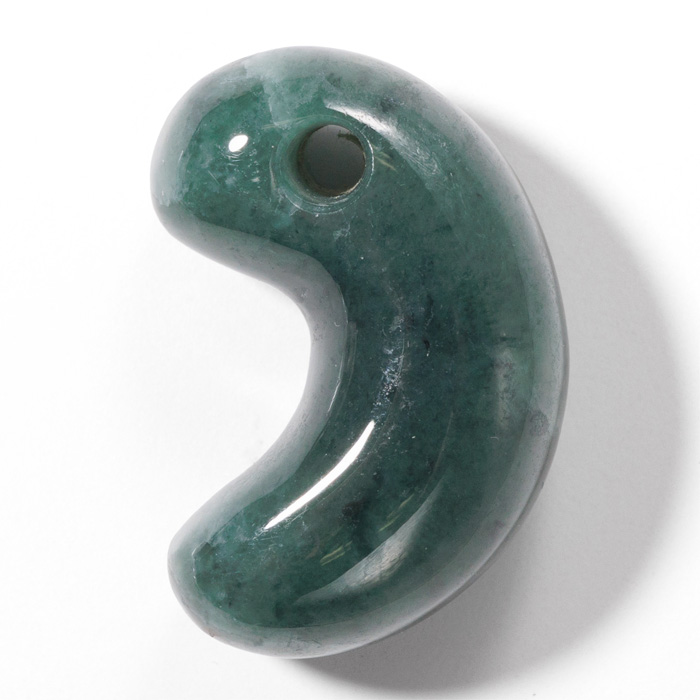 勾玉 糸魚川翡翠