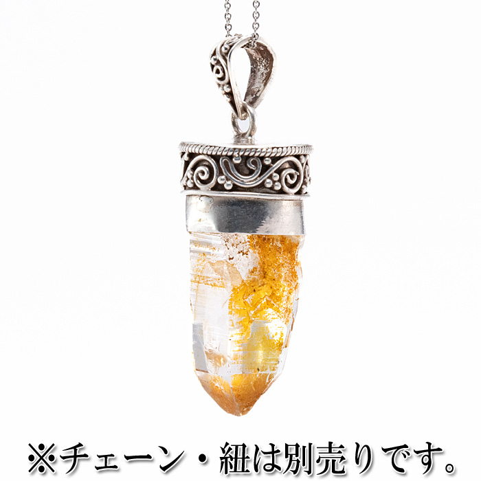 ペンダントトップ 天然水晶 (ヒマラヤ ガネッシュヒマール産)