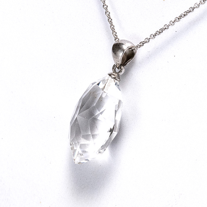 ペンダントトップ 水晶